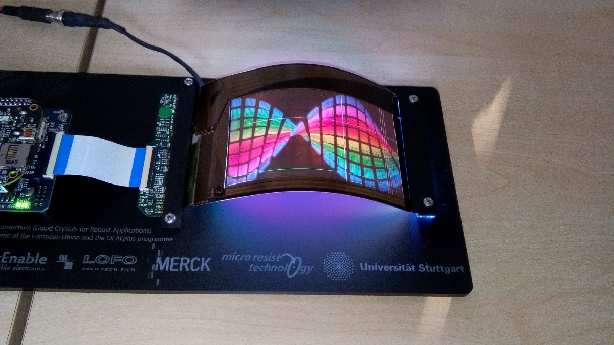 Im Rahmen eines Verbundprojekts entstandenes, flexibles LCD (Zellenbauprozess vom IGM)