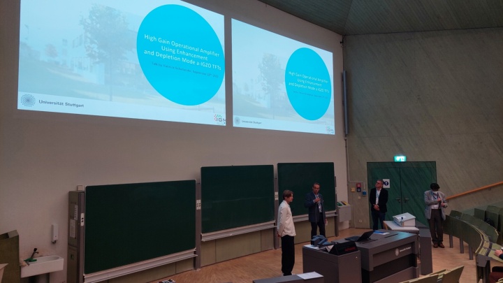 Presentation of a technical paper in the lecture hall